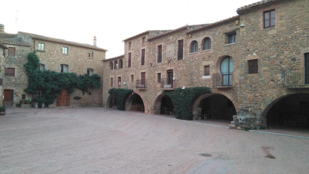 Monells - Casa Rural - Can Felip المظهر الخارجي الصورة